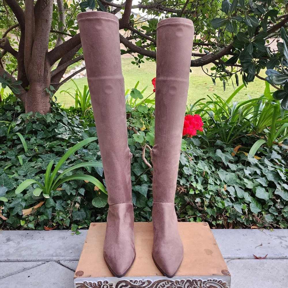 Sexy Fitted Steve Madden Taupe Microsuede OTK Boots